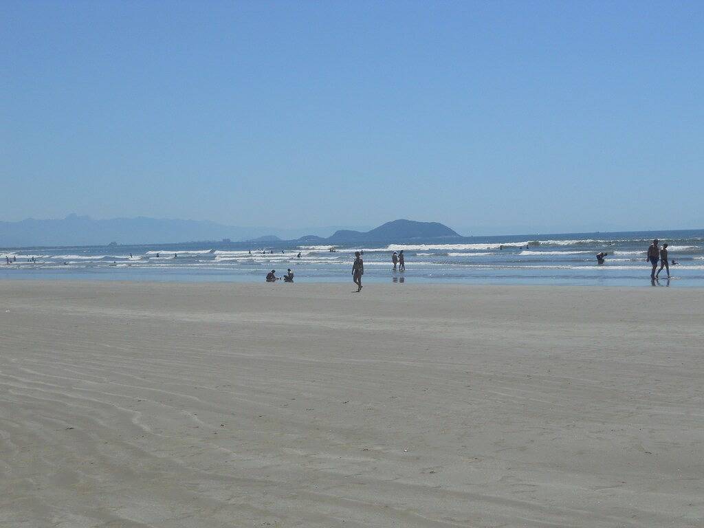 Komfortables Haus an der Küste von Bertioga in Bertioga, Baixada Santista