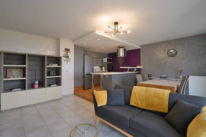Apartamento entero, Le Mirad’Or - Aire acondicionado, Wifi y Balcón con vistas en Aiton in Aiton, Región de Saint-Jean-de-Maurienne