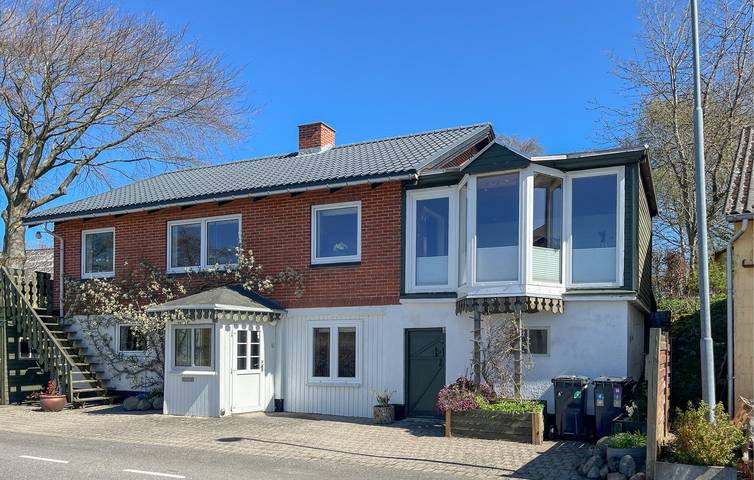 Ferienhaus für 6 Personen, mit Terrasse und Seeblick