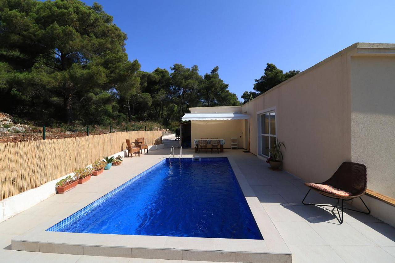 House Leta Cozy Hideaway with Pool in Rukavac, Split-Dalmatien