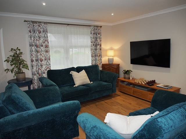 Cosy two bedroom bungalow with garden in Ballater in Ballater, Cairngorms National Park