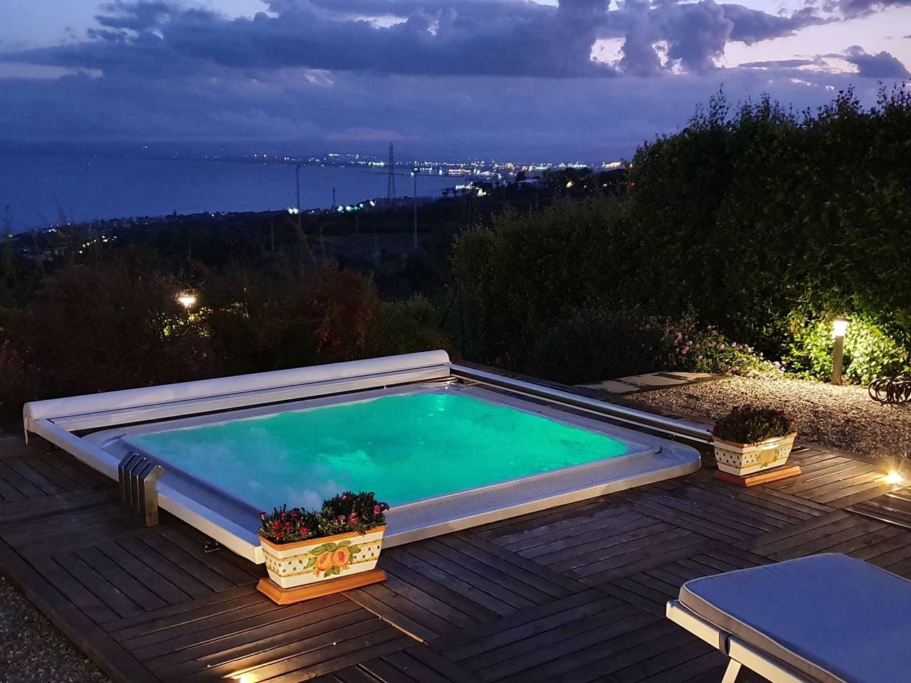 Zyklopenhaus. Erstaunliche Aussicht und privates Mini-Spa in Vampolieri, Catania Provinz