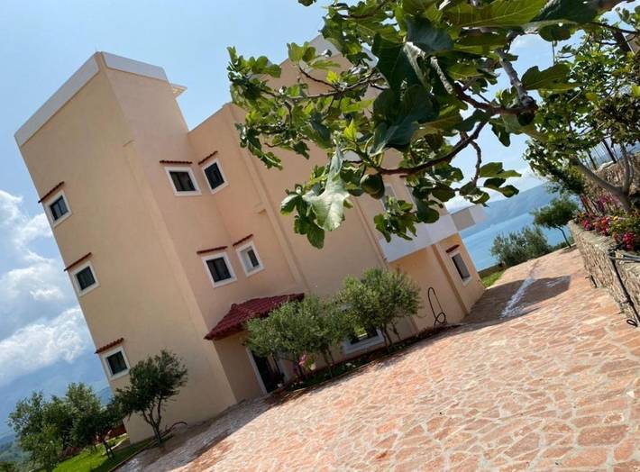 Appartement de vacances pour 7 personnes, avec jardin et vue