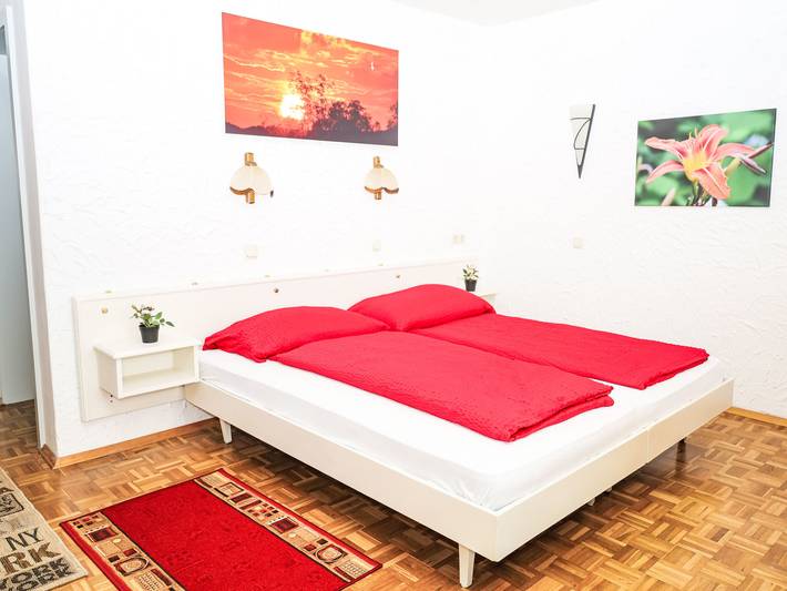 Vakantiewoning voor 4 personen, with tuin and uitzicht op het meer as well as terras aan de Wörthersee