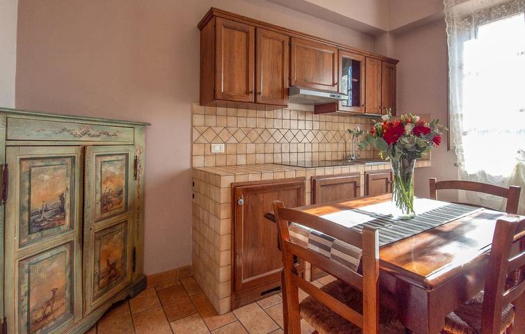 Apartamento vacacional entero, Retiro junto al lago con piscina, aire acondicionado, aparcamiento - 2,5 km de Umbertide in Montone (Italia), Valtiberina