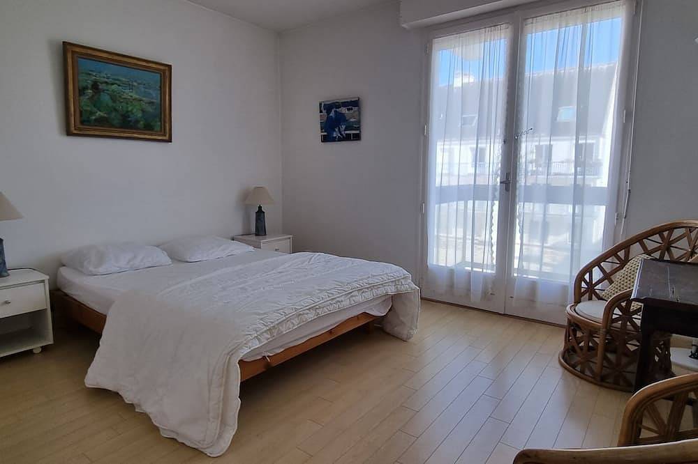 Appartement entier, Très Bel Appartement 2 Chambres Balcon vue mer au Centre de Concarneau in Concarneau, Région de Quimper