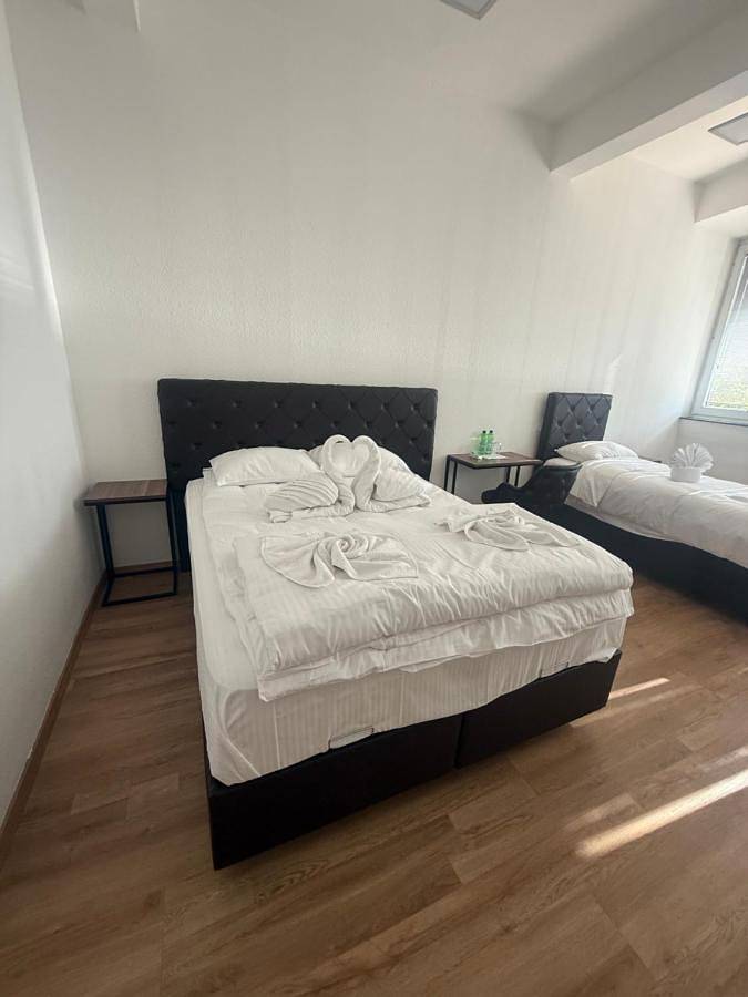 Ferienwohnung für 7 Personen in Leverkusen