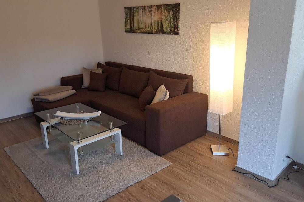 Ferienhaus im Grünen-Idyllischen Lage in Suhl, Rennsteig