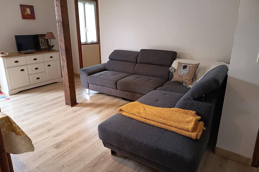Maison rurale pour 6 pers. avec piscine partagée et animaux accueillis à Capy in Naussannes, Périgord Pourpre