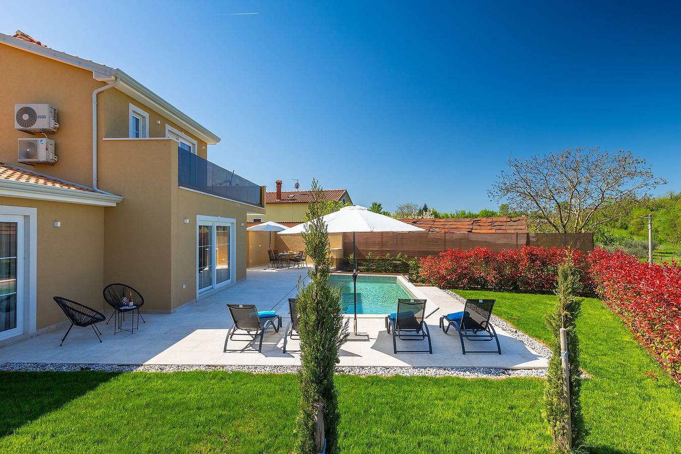 Traumhafte Finca mit Privatpool und Panoramablick in Vizinada, Zentralistrien