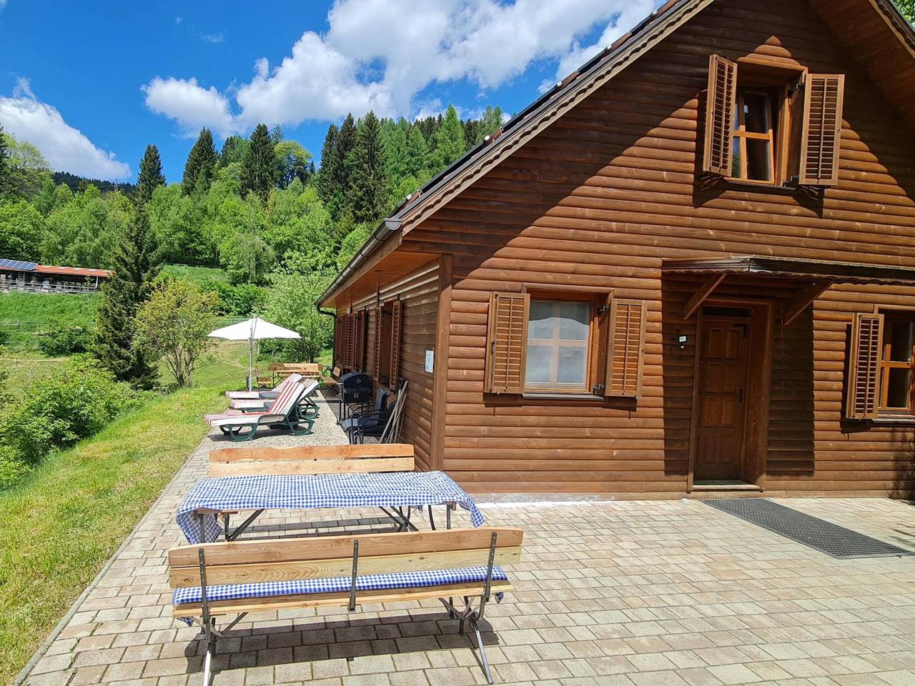 Chalet in der Nähe der Seen und des Skigebiets in Liebenfels, Mittelkärnten