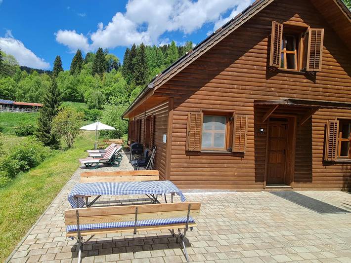 Chalet für 12 Personen, mit Terrasse und Garten
