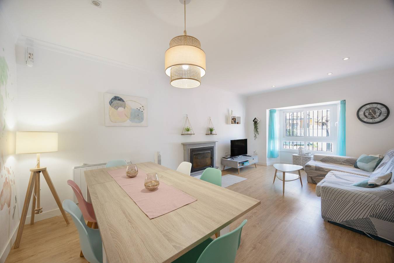 Villa 'Cirpe Mar' con piscina privada, terraza privada y Wi-Fi in Sancti Petri, Chiclana de la Frontera