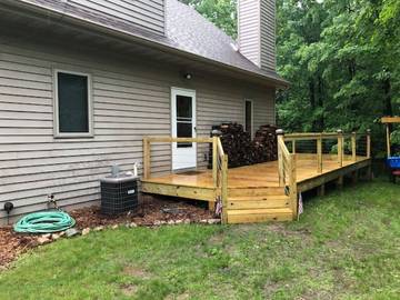 Log Cabin for 10 Guests in Marinette County, Picture 1