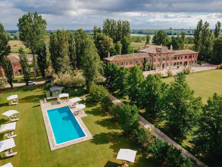Agriturismo per 2 persone, con Terrazza e Giardino nonché Piscina e Panorama in Provincia di Rovigo