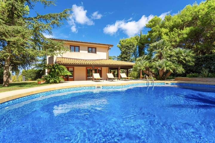 Villa per 9 persone, con Balcone e Giardino a Valderice