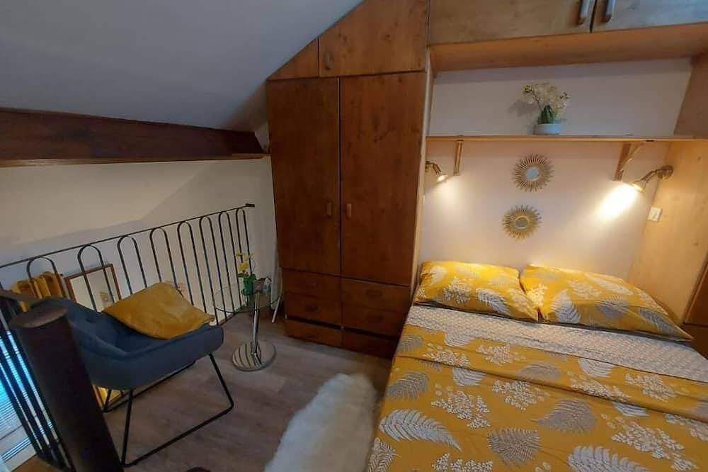 Apartamento entero, The Sunny Suite, warm and modern! in Fontenay-sous-Bois, Valle del Marne