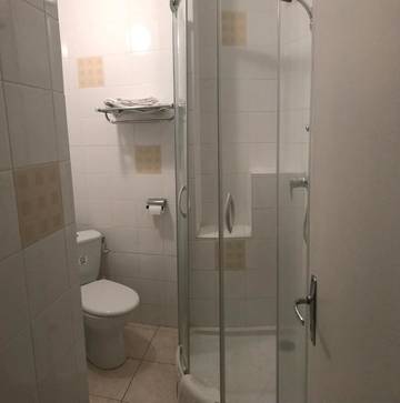Hôtel pour 2 personnes, avec terrasse à Pont-de-Salars