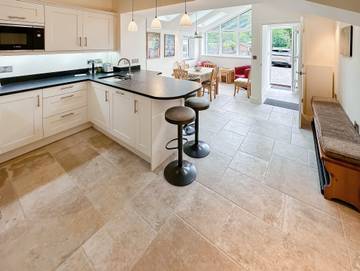 Holiday Rental for 6 People in Cumbria, Photo 3