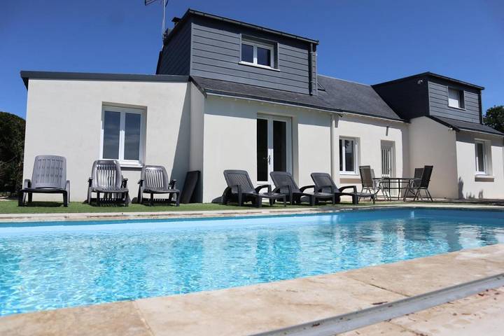 Location de vacances pour 6 personnes, avec jardin et piscine à Arzal