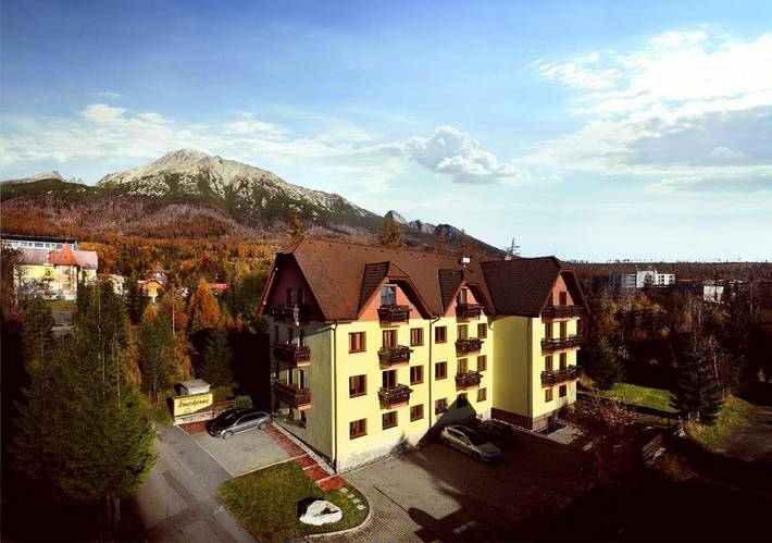Apartament wakacyjny dla 3 osób, z Balkon i Taras oraz Jacuzzi i Ogród w Stary Smokowiec