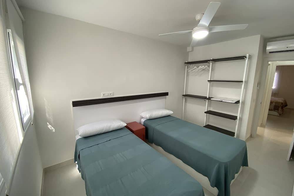 Entire apartment, Tlg Bajo - Apartment near the beach in Playas de Vera, Vera