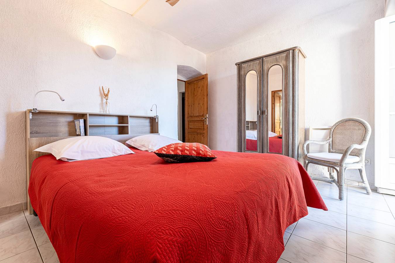 Ganze Wohnung, Ferienwohnung für 6 Personen mit Terrasse in Aregno, Calvi und Umgebung