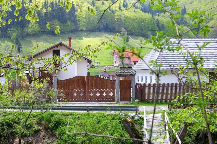 Casa rural para 2 personas, con jardín en Rumania