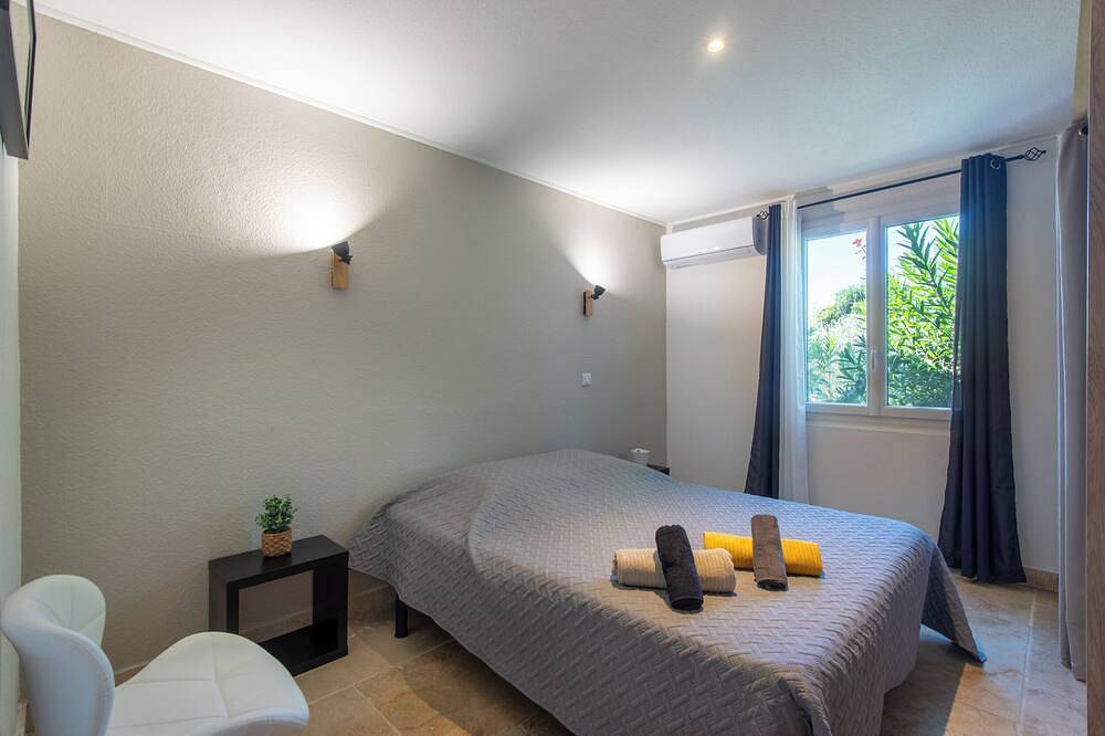 Villa L'Estel in the countryside with private pool 10 minutes from Arles in Tarascón, Region de Arles