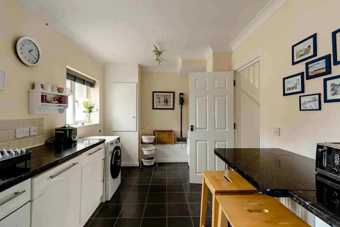 Stylish seaside house, 2 min walk from beach - Pass the Keys in Birchington, Kent
