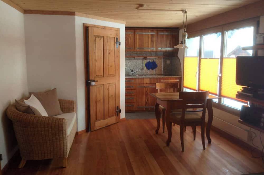 Ganze Wohnung, Studio Müller Dria Ställa, (Splügen). in Splügenpass, Rheinwald
