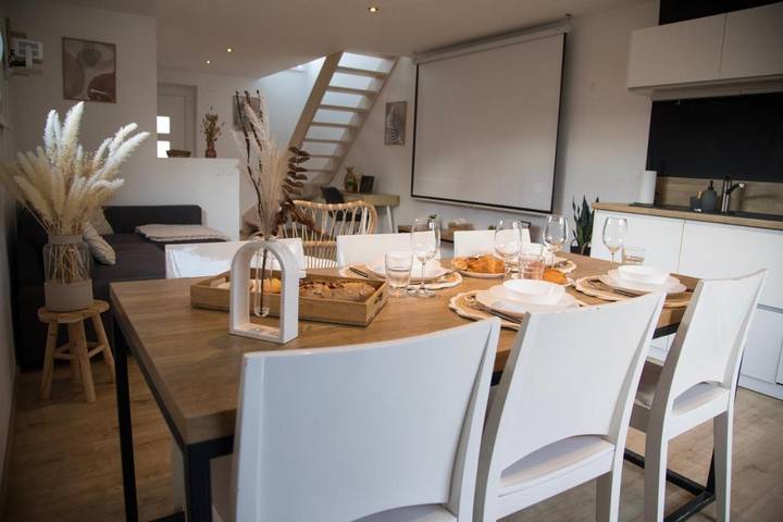 Gîte pour 6 personnes, avec jardin et jacuzzi, animaux acceptés à Illhaeusern - 2