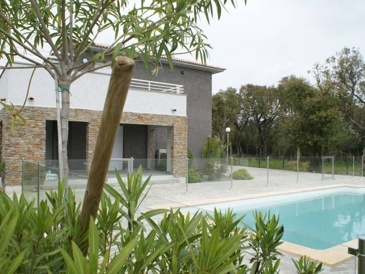 Appartement de vacances pour 6 personnes, avec terrasse et piscine