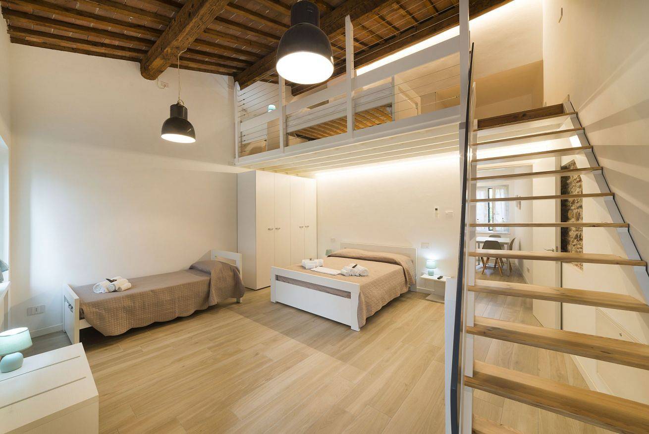 Appartamento intero, Elegante e luminoso appartamento con 4 posti letto. in Centro Storico di Verona, Verona