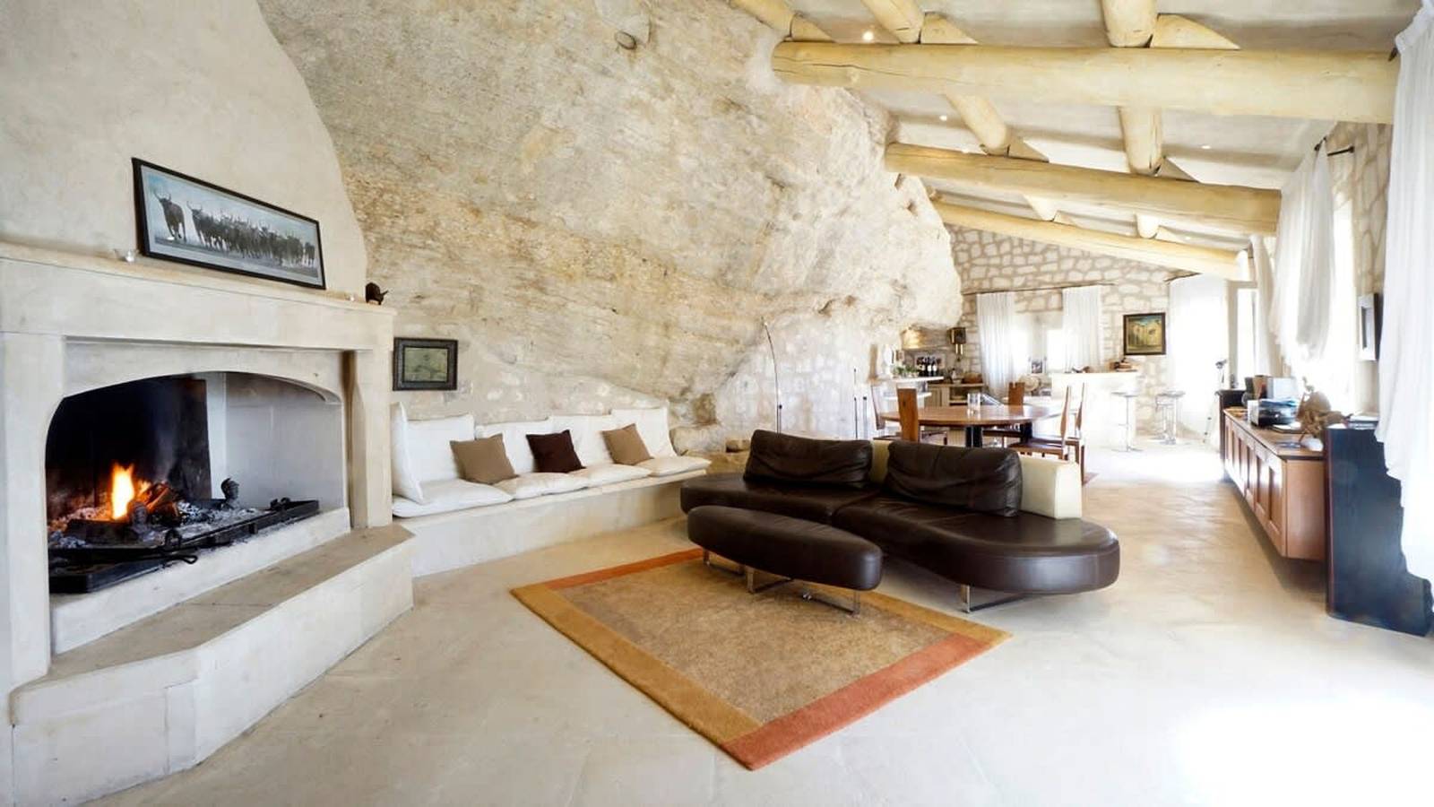Le Dernier Chateau - Architect s Stone Villa   Pool in Picturesque Les Baux-de-Provence  5 Bedrooms in Les Baux-de-Provence, Arles und Umgebung
