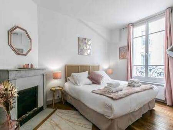 Apartamento entero, Apartamento con encanto - 2 habitaciones/6 plazas - Montreuil in Montreuil, Sena-Saint Denis