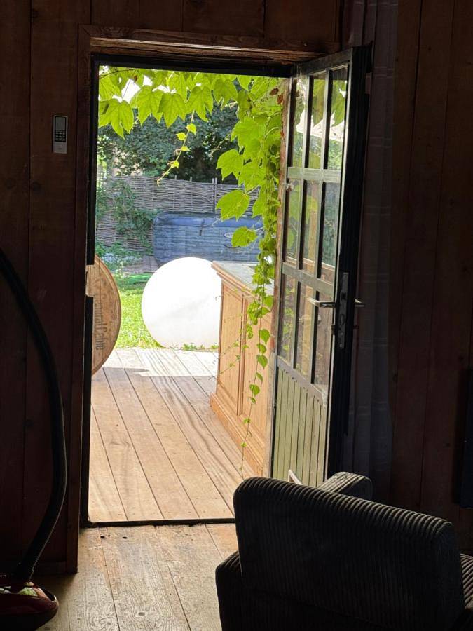 Location de vacances pour 7 personnes, avec Jacuzzi ainsi que Terrasse et Jardin à Biziat - 2