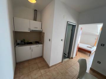 Smještaj Za Odmor za 3 Osobe u Podaca, Splitsko-dalmatinska županija, Fotografija 3