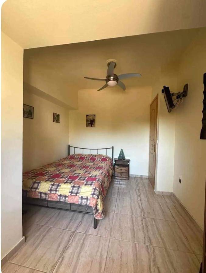 Gîte pour 4 personnes, avec balcon dans Pythagoreio - 3