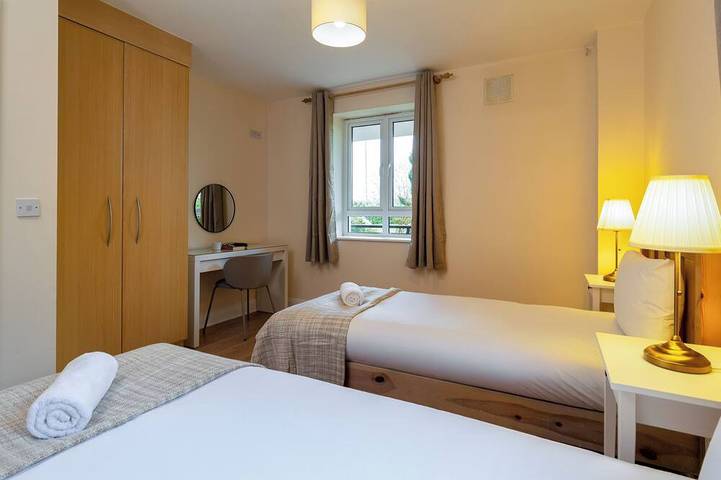 Apartamento entero, Gort Na Coiribe 2 Bedroom - Galway Lakside Apartments in Galway, Condado de Galway