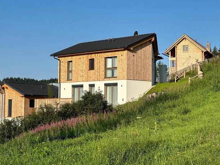 Ferienwohnung für 4 Personen, mit Balkon und Terrasse sowie Sauna und Ausblick
