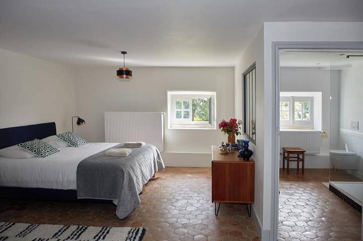 Location de vacances pour 14 personnes, avec jardin à Rully - 3