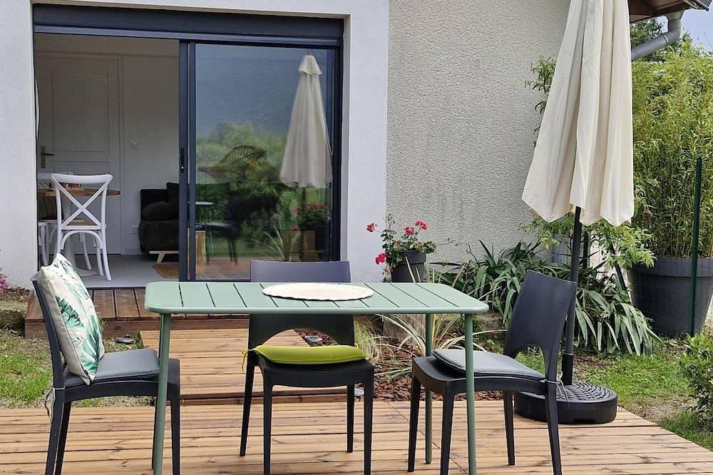 Le Clos Des Dijouds - Garden side in La Motte-Servolex, Chambéry region