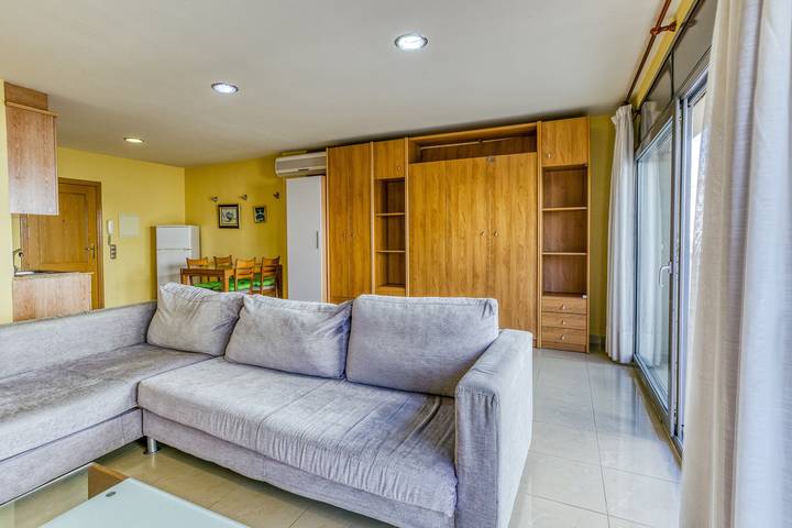 Apartamento entero, Apartamento Estudio G cerca de la playa con balcón y Wi-Fi in Platja Cala Mar d'en Manassa (l'Escala), La Escala