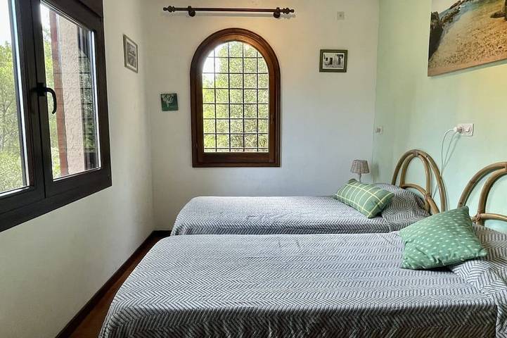 Finca für 6 Personen, mit Garten in Pals - 2