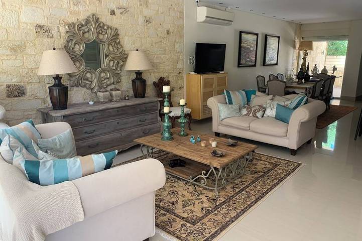 Villa for 10 people, with garden, with pets in Lesbos