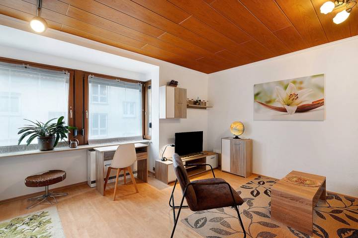 Appartement entier, Appartement de vacances "Eva Maria" avec balcon et Wi-Fi in Pforzheim, Forêt Noire du Nord