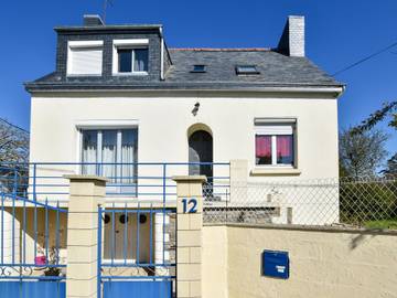Gîte pour 8 personnes, avec terrasse, adapté aux familles dans Le Pouldu