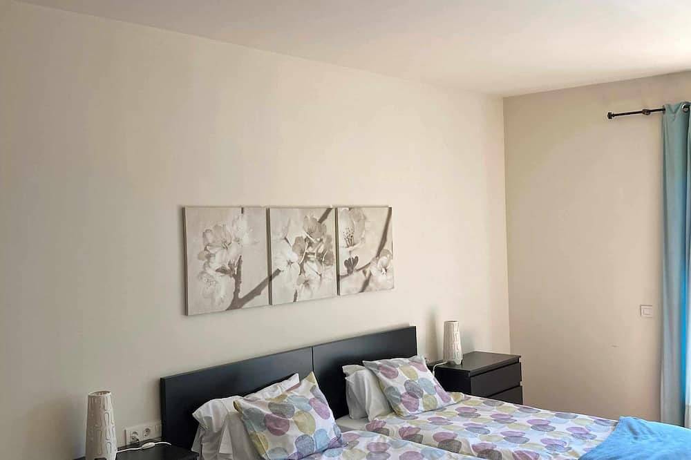 Entire apartment, El Casarapartments, Benahavis in Val de Guadalmina, Benahavís