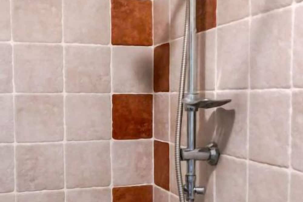 Zatylówka Dom na Wyspie in powiat tomaszowski